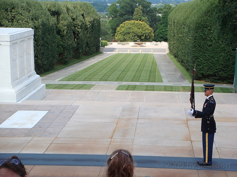 Washington DC [2009 July 02] 056.JPG - Scenes from Arlington National Cemetery.